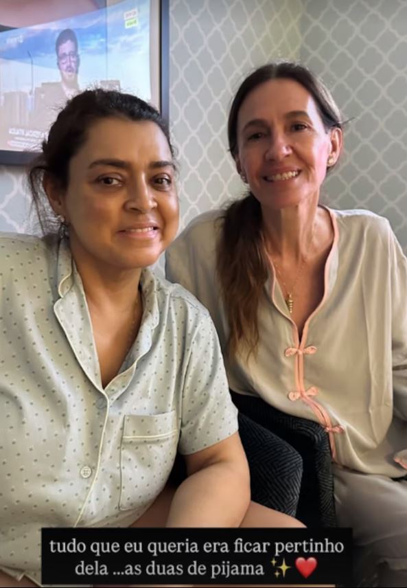 Preta Gil aparece em foto ao lado de Flora Gil.