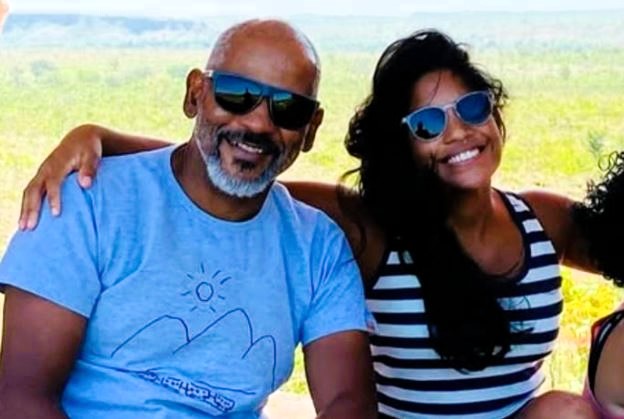 Pai de Juliana Marins, Manoel Marins, viajou até a Indonésia após saber do acidente da filha, ainda a espera do resgate