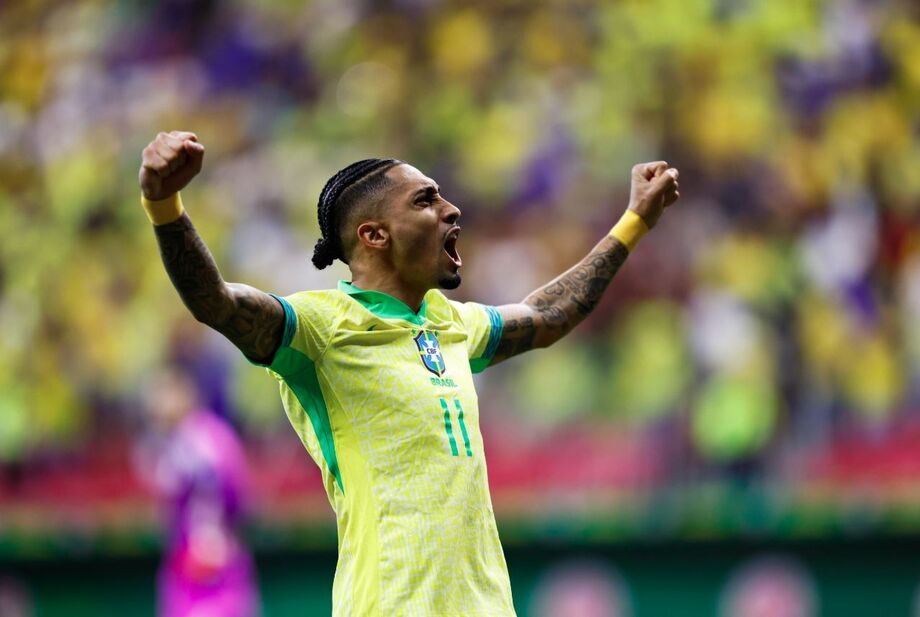 Raphinha criticou Mundial de Clubes da Fifa por falta de férias aos clubes europeus.