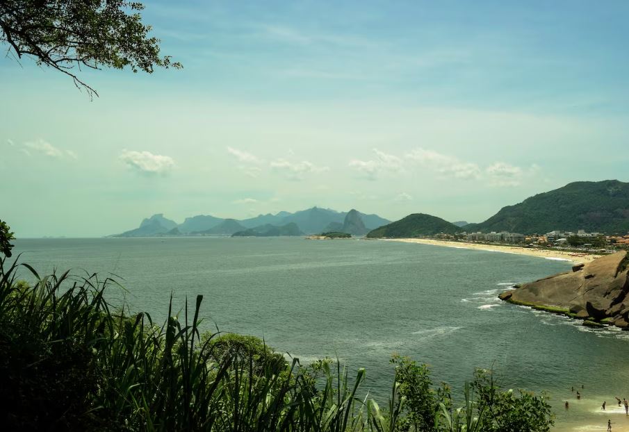 Praia do Sossego, em Niterói, passará a se chamar Juliana Marins, em homenagem a brasileira que morreu na Indonésia