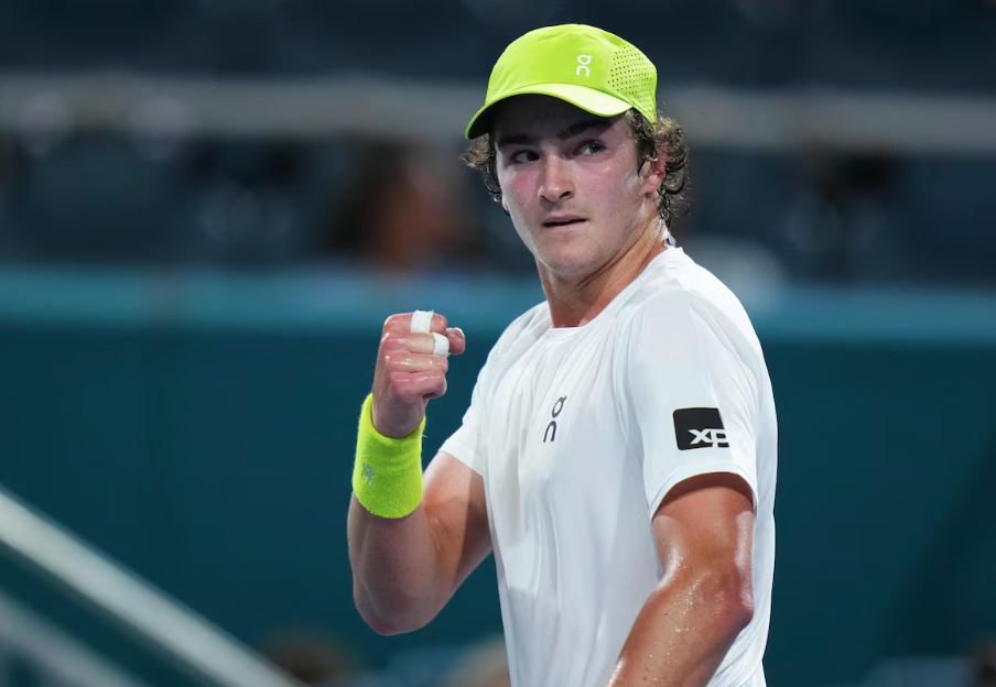 João Fonseca se prepara para estreia em Wimbledon