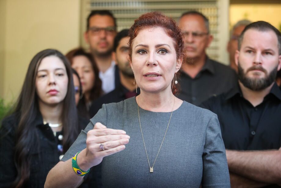 Carla Zambelli concedeu entrevista após ser condenada pelo STF em maio