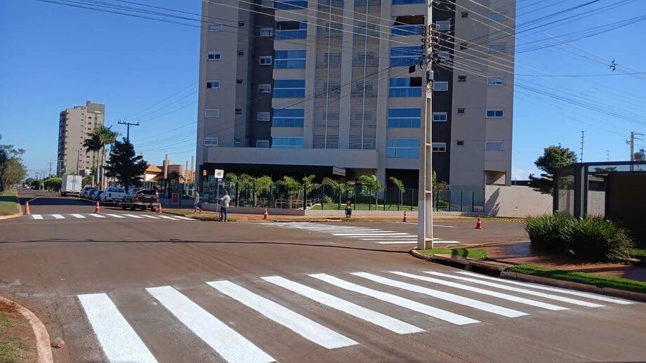 Sidrolândia instala novos semáforos com apoio do deputado Gerson Claro para melhorar segurança no trânsito