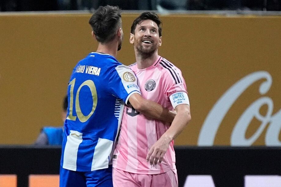 Messi fez golaço de falta para virar a partida para o Inter Miami.
