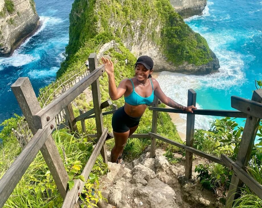 Juliana Marins caiu em um penhasco na trilha do Monte Rinjani, na Indonésia.