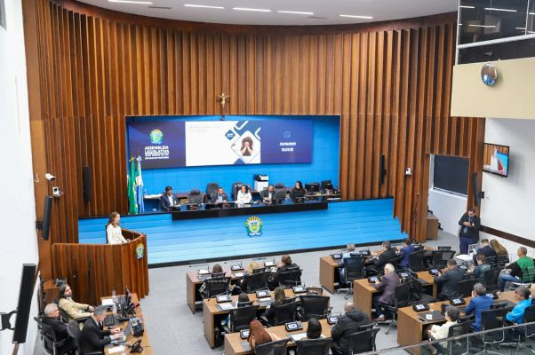 Seminário mostra aumento da violência contra profissionais da enfermagem em unidades de urgência e alerta para riscos à saúde mental.