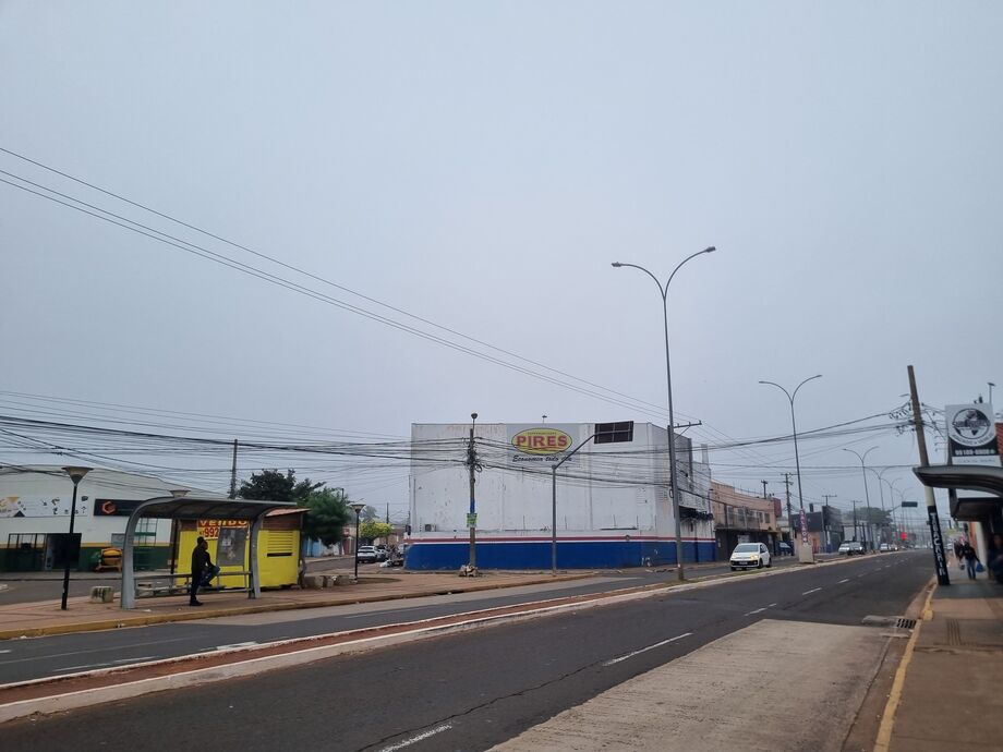Campo Grande amanhece com céu fechado neste sábado (21)