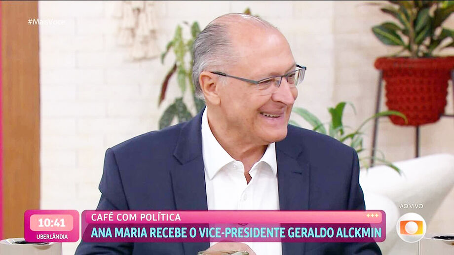 Geraldo Alckmin explica que 45% das exportações brasileiras ficam isentas da tarifa de 50% dos EUA e detalha os efeitos da medida.