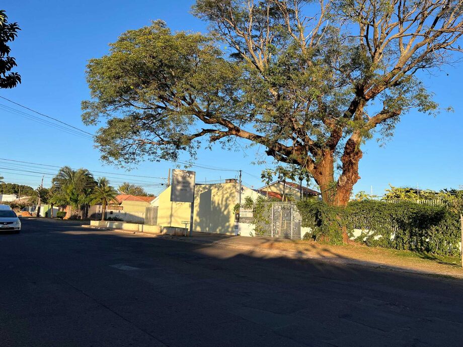 Céu amanhece limpo nesta terça-feira em Campo Grande