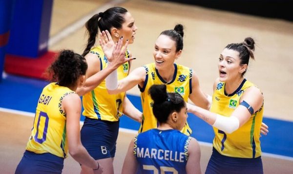 Brasil vence Japão pela Liga das Nações de vôlei