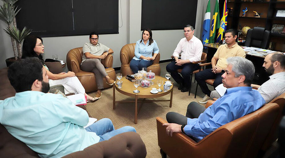 Prefeita de Campo Grande e vereadores discutem prioridades para o orçamento de 2025, alinhando ações para otimizar recursos e investir no desenvolvimento da cidade.