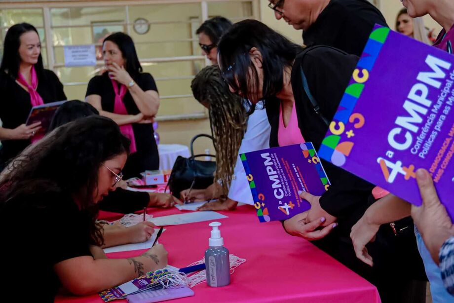 4ª Conferência das Mulheres discute políticas públicas, igualdade e conquistas