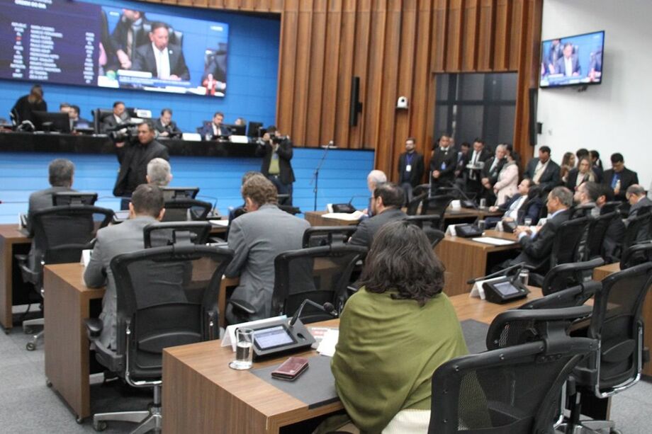 Deputado João Henrique, autor do projeto, durante sessão plenária na Assembleia Legislativa de Mato Grosso do Sul