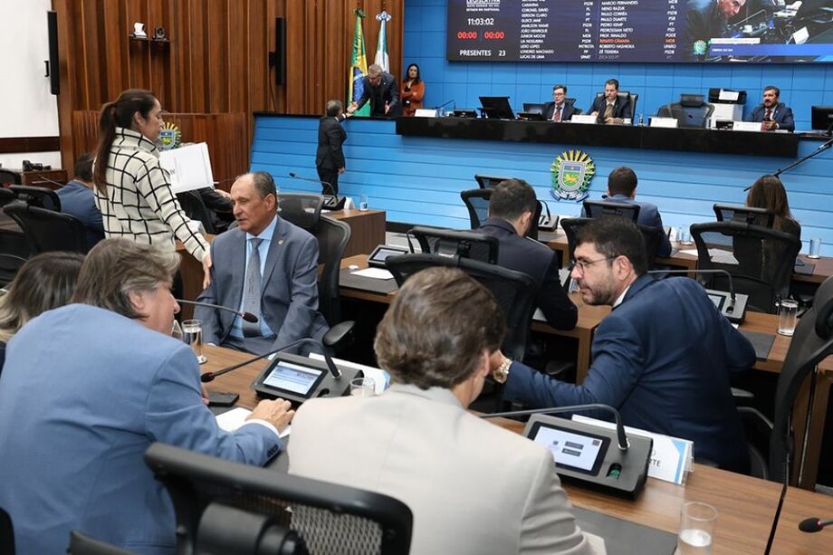 Deputados também votaram favoravelmente o projeto que institui a campanha Setembro Amarelo vai à Escola