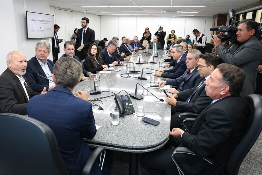 O encontro que celebrou o cooperativismo aconteceu nesta manhã (2) na sala de reuniões de presidência da ALEMS