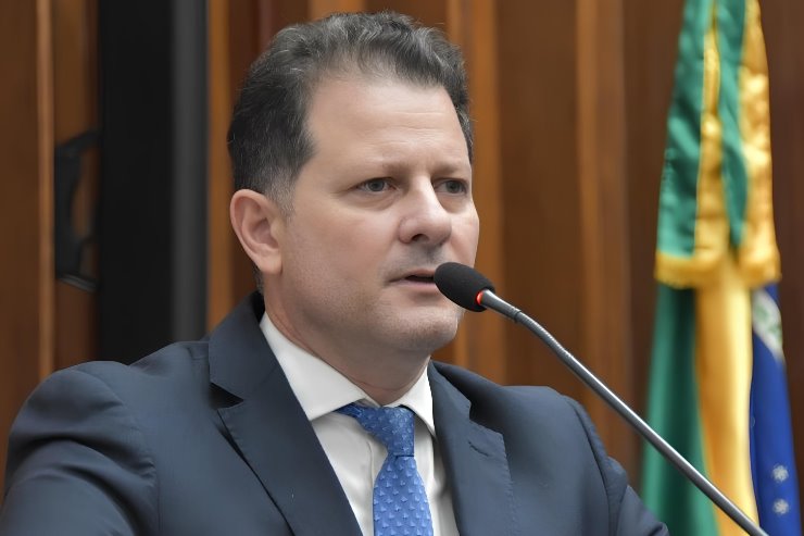 Renato Câmara (MDB) durante agenda parlamentar em que protocolou pedido de instalação de guard rails na ponte do Rio Ivinhema, trecho da MS-141 onde ocorreu o acidente