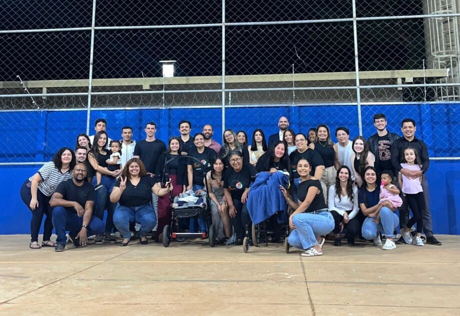 Projeto Padrinho promove doação de vestuário a meninas acolhidas em Água Clara