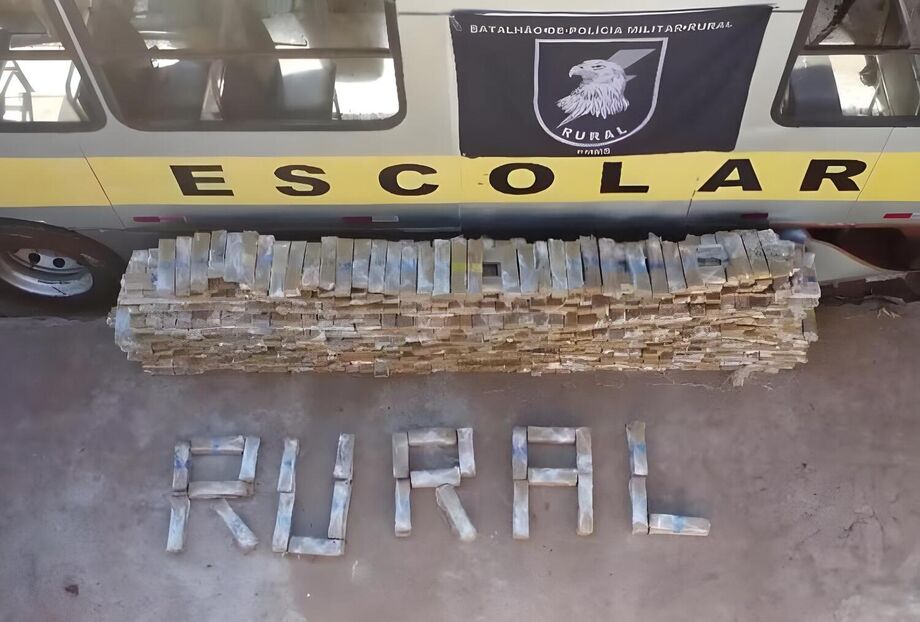 Segundo a polícia, o carregamento está avaliado em aproximadamente R$ 4 milhões