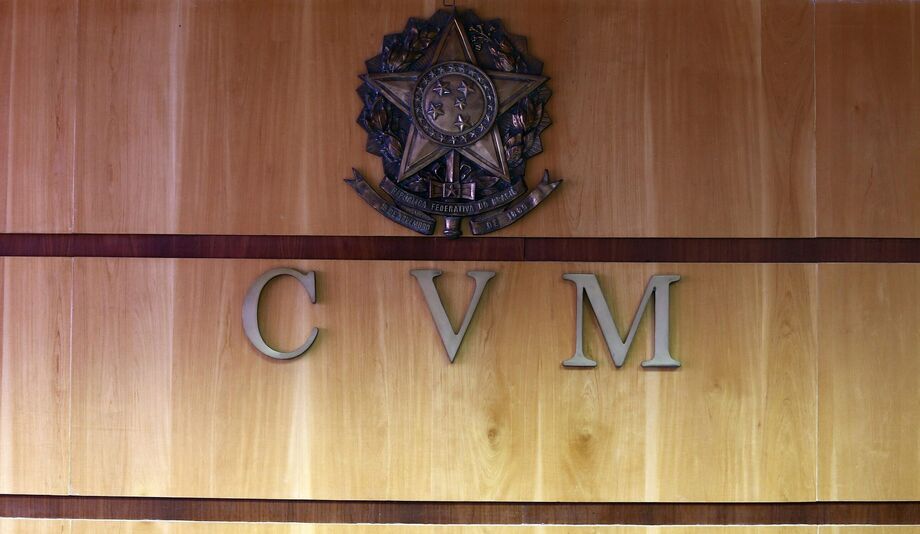 Para as ofertas públicas no âmbito do Fácil, as companhias registradas na CVM e classificadas como CMP vão poder proceder de quatro maneiras