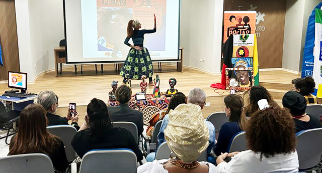 Campanha 'Julho das Pretas' promove ações em MS para valorizar a identidade e os direitos das mulheres negras.
