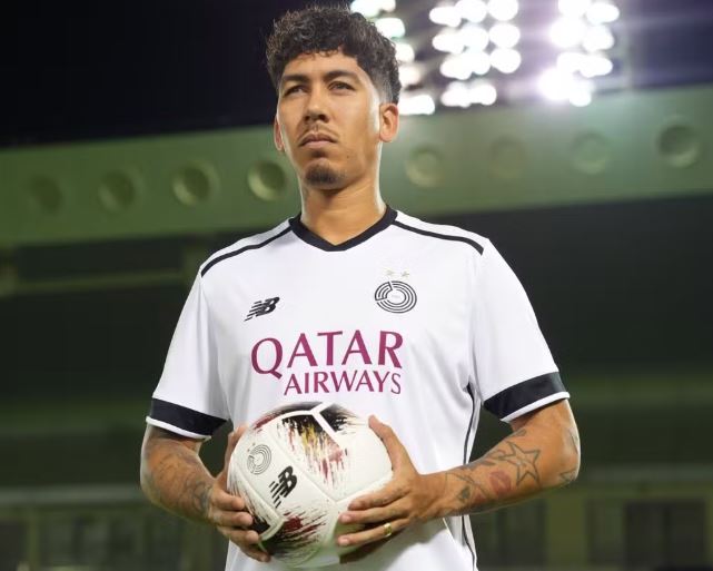 Roberto Firmino é reforço do Al-Sadd, do Catar
