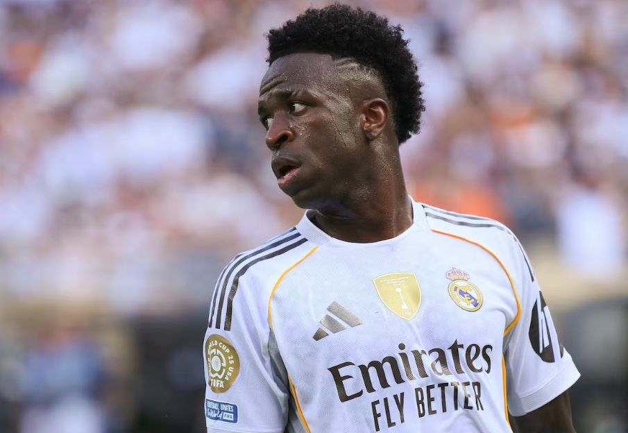 Real Madrid está preocupado com o momento de Vinicius Júnior, segundo o jornal Marca.