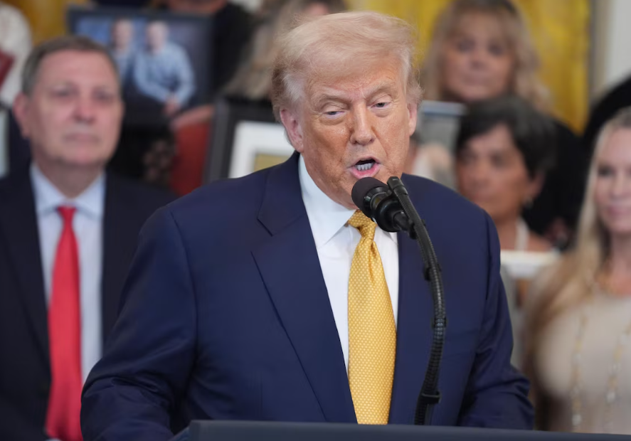 Donald Trump afirma que carta divulgada pelo The Wall Street Journal é falsa.