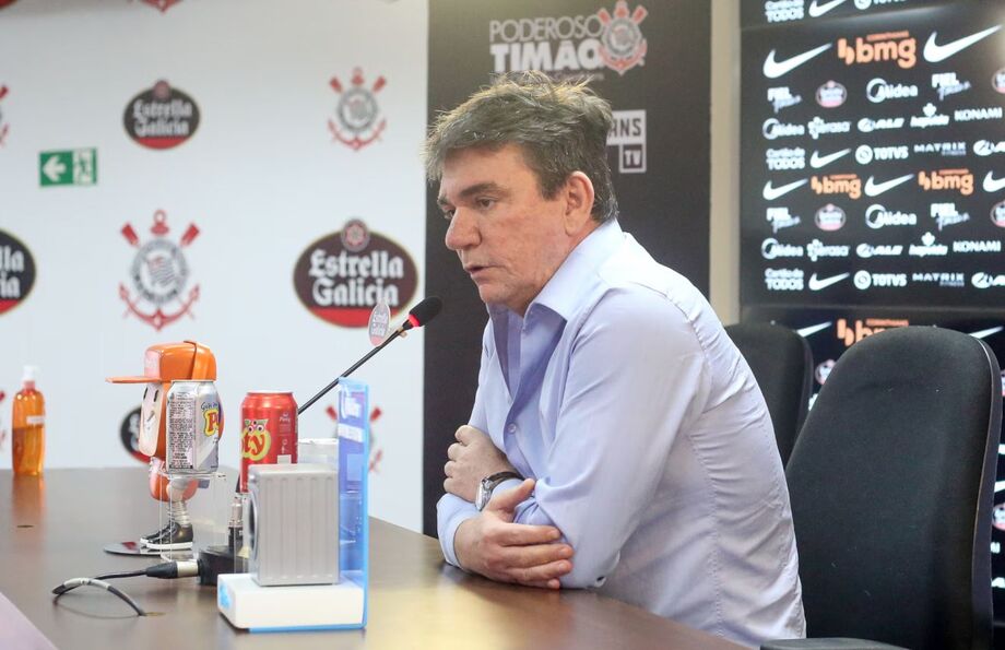 Andrés Sanchez, ex-presidente do Corinthians, usou cartão corporativo do clube indevidamente.