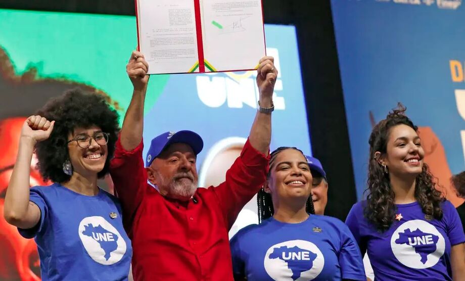 Presidente da República, Luiz Inácio Lula da Silva, participa do 60 CONUNE - Congresso da União Nacional dos Estudantes, realizado na UFG.