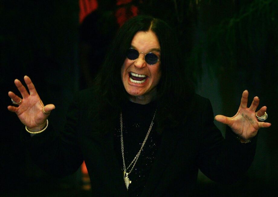 Ozzy Osbourne morreu nesta terça, 22, aos 76 anos.