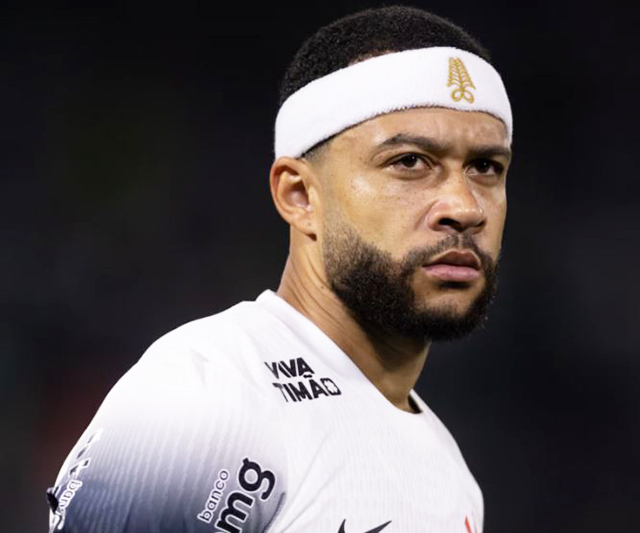 Momento ruim de Memphis Depay no Corinthians repercute na imprensa da Espanha.