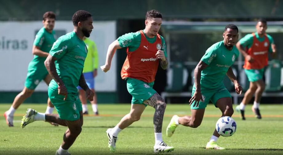 Palmeiras se reapresenta após vitória sobre o Grêmio