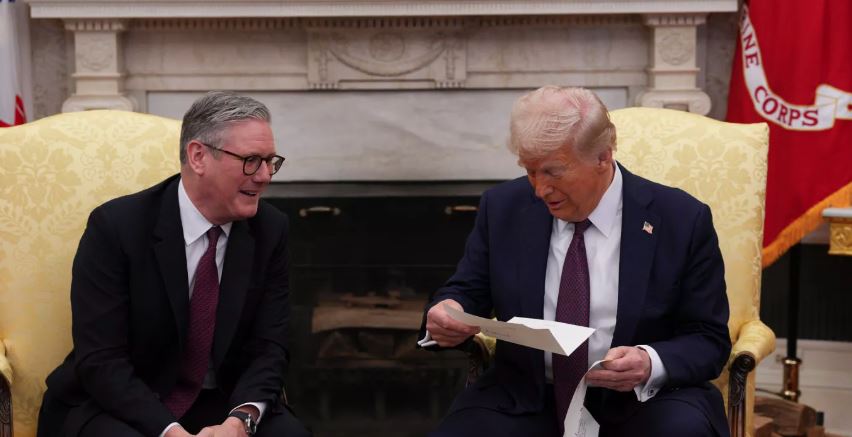 Starmer e Trump defendem cessar-fogo imediato em Gaza e aprofundamento das relações econômicas entre Reino Unido e EUA.