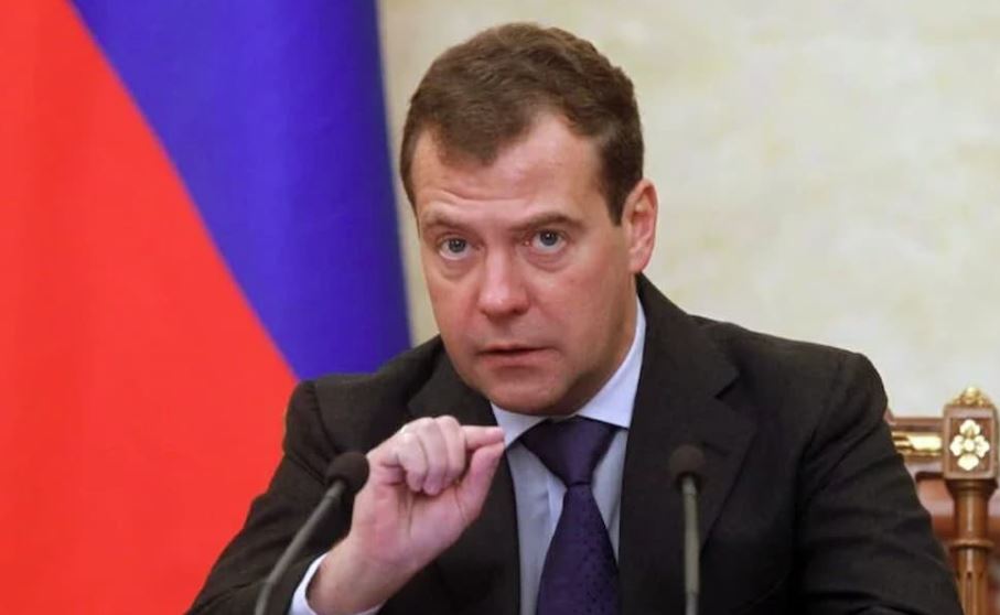 Medvedev chama ultimato de Trump sobre Ucrânia de ameaça rumo à guerra com os EUA.