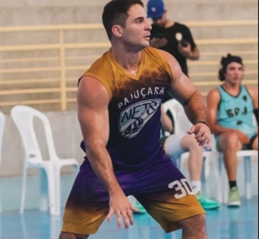 O agressor foi identificado como Igor Eduardo Pereira Cabral, de 29 anos, estudante e ex-jogador de basquete.