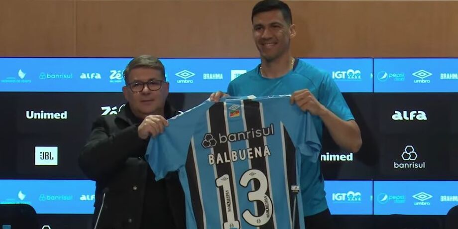 Zagueiro paraguaio Balbuena foi apresentado no Grêmio e já se mostrou confiante para ajudar a melhorar a defesa do clube após início problemático no Campeonato Brasileiro.