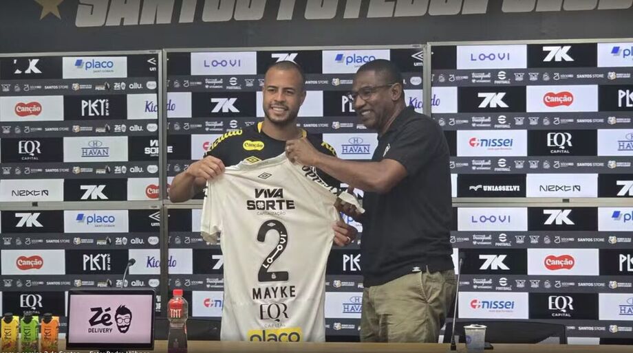 Mayke é apresentado com a camisa 2 do Santos