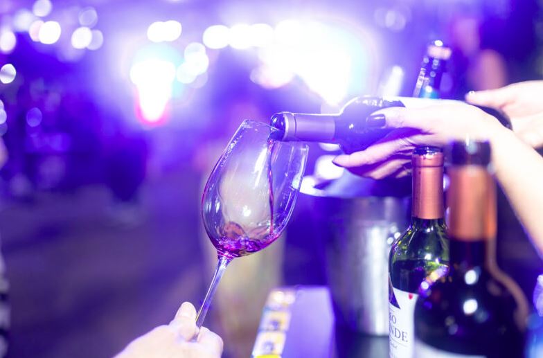 Frio, vinho e queijo: a combinação perfeita para aquecer o inverno brasileiro