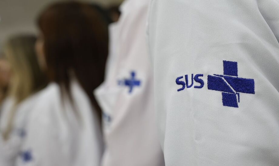 Médicos iniciam as atividades em setembro
