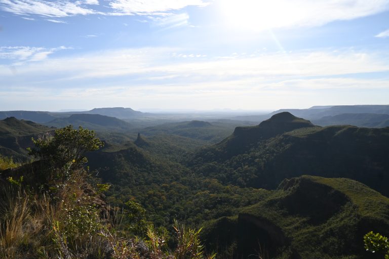 Imasul assina escritura de aquisição de 122 hectares para fortalecer a proteção ambiental e regularização fundiária no Parque das Nascentes do Rio Taquari