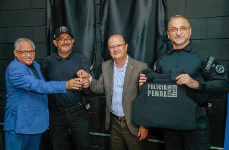 Presídio de Dourados recebe viatura blindada, armas e nova sala para advogados em ação conjunta da Agepen e OAB/MS.