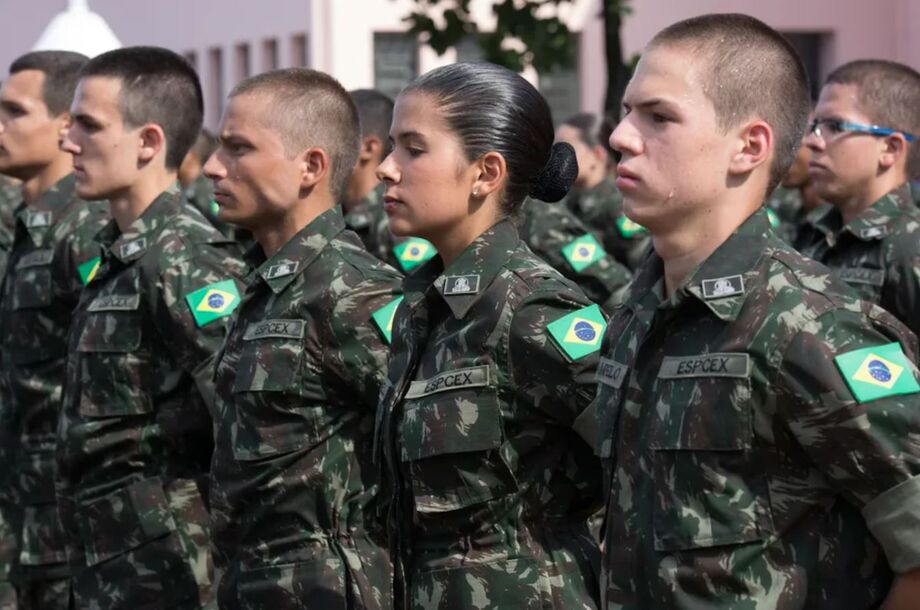 Militares, pensionistas e reservistas terão aumento em seus vencimentos mensais