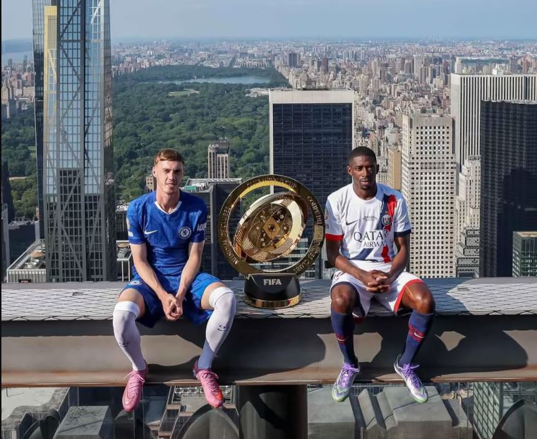 Palmer e Dembélé no Rockefeller Center