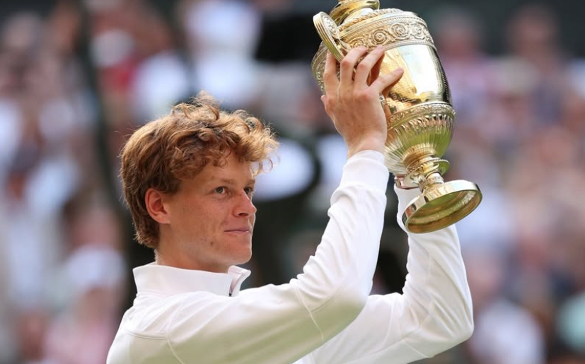 Italiano supera rival em 3h04, vinga derrota em Roland Garros e se isola na ponta do ranking mundial