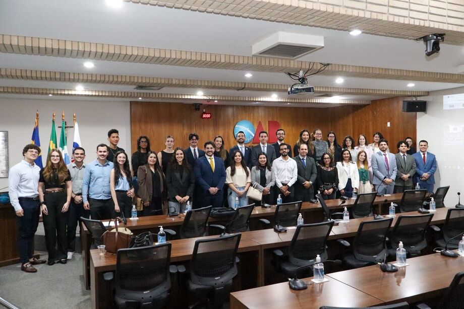 Projeto Papo de Jovem da OAB-MS incentiva troca de experiências e ajuda advogados iniciantes a crescer na carreira.