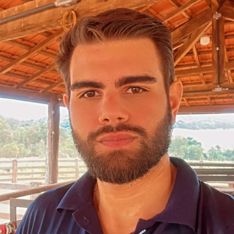 O advogado Gabriel Ferreira Mansour, de 27 anos, morreu na manhã desta segunda-feira (14)