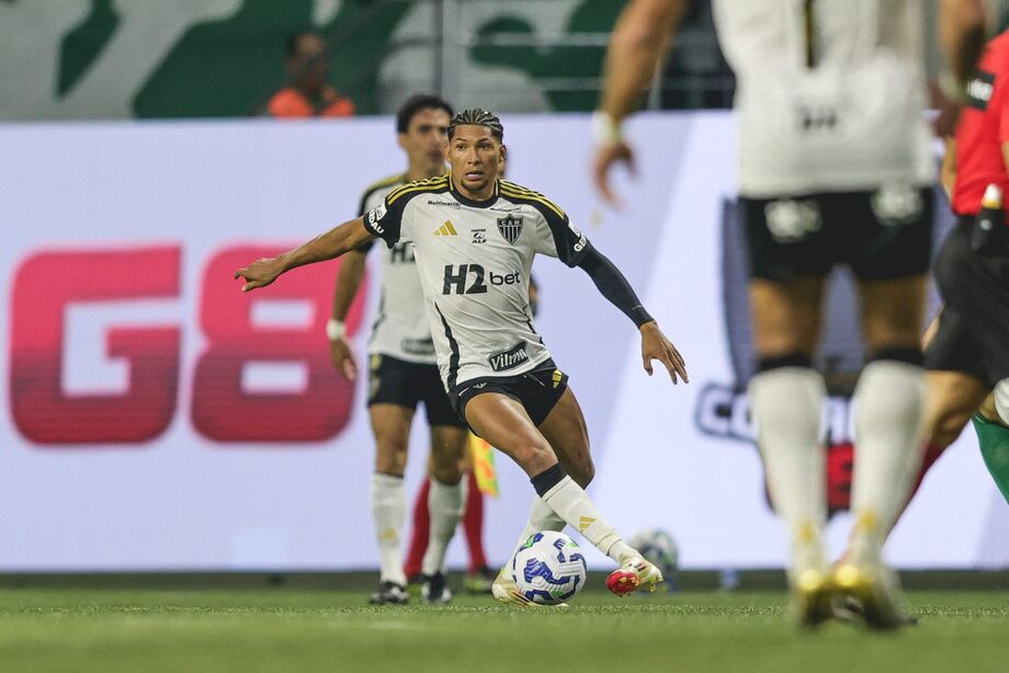 Rony pode deixar o Atlético-MG seis meses depois da chegada em Minas Gerais.