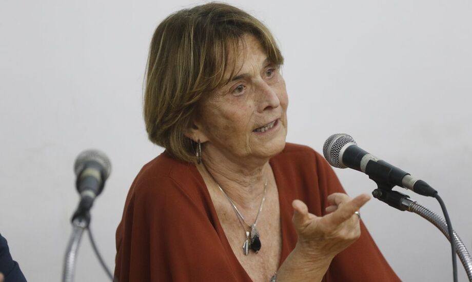 Política brasileira não enxerga ciência como solução