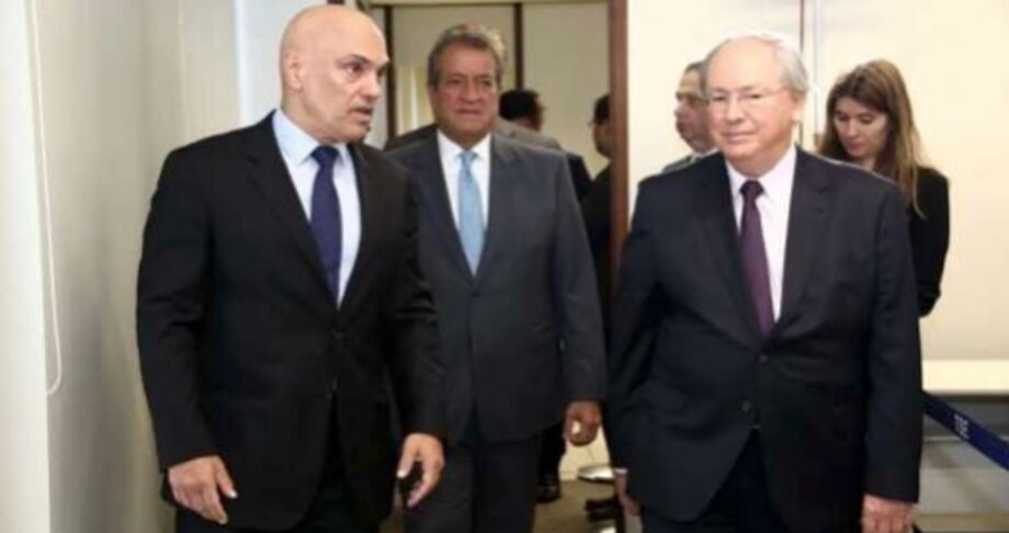 Alexandre de Moraes, Valdemar Costa Neto e Carlos Rocha