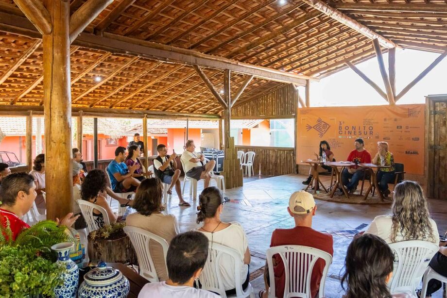Cine Debate do Festival Bonito CineSur aproxima público e cineastas para discutir futuro do planeta